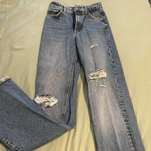 Zara High Rise Straight Leg Jeans ✨NWOT✨- Medium Wash- 2